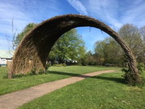 Clever wicker arch